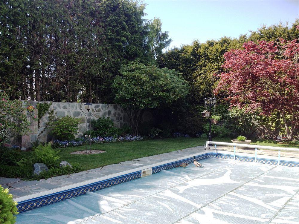 The Stone Hedge Bed & Breakfast Richmond